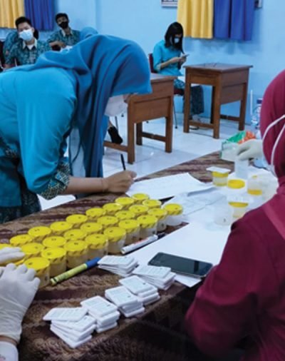 tes urine SMK Putra Bangsa