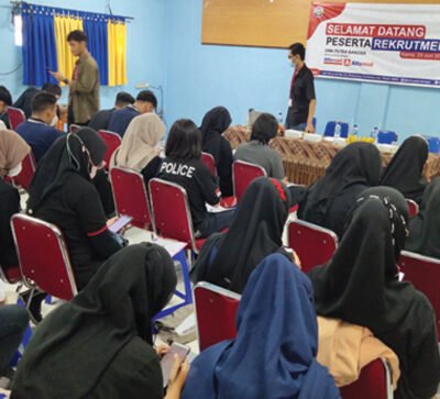 SMK Putra Bangsa dan alfamidi