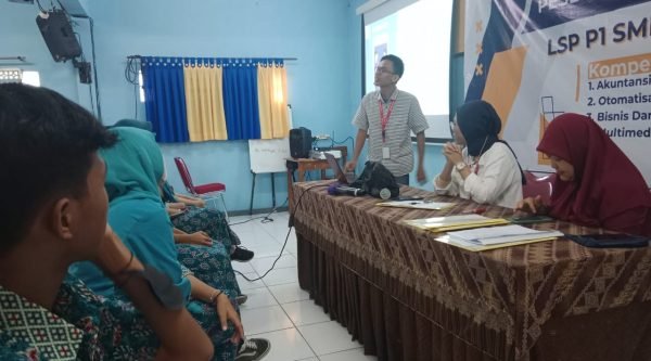 alfamidi class SMK Putra Bangsa 1