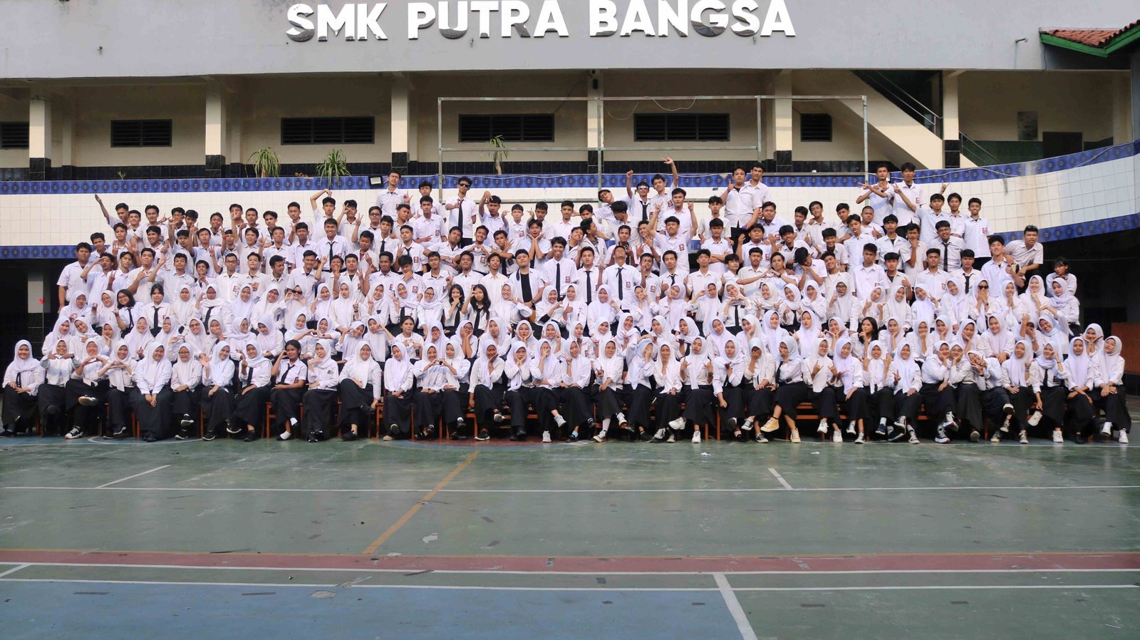 Lulusan SMK Putra Bangsa