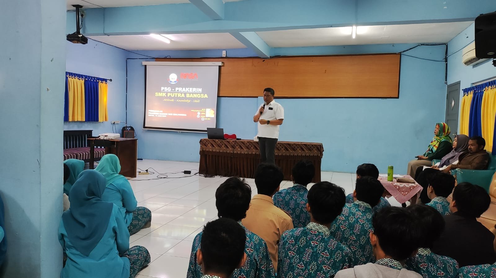 pembekalan SMK Putra Bangsa 1