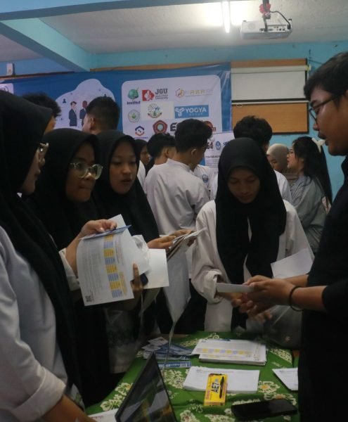 Job and Edu Fair SMK Putra Bangsa Depok 3