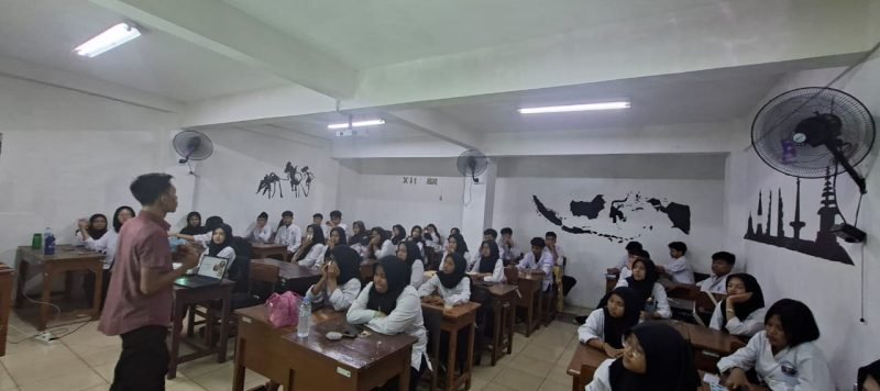 Program SMK Putra Bangsa Depok di Alfamidi Class 1